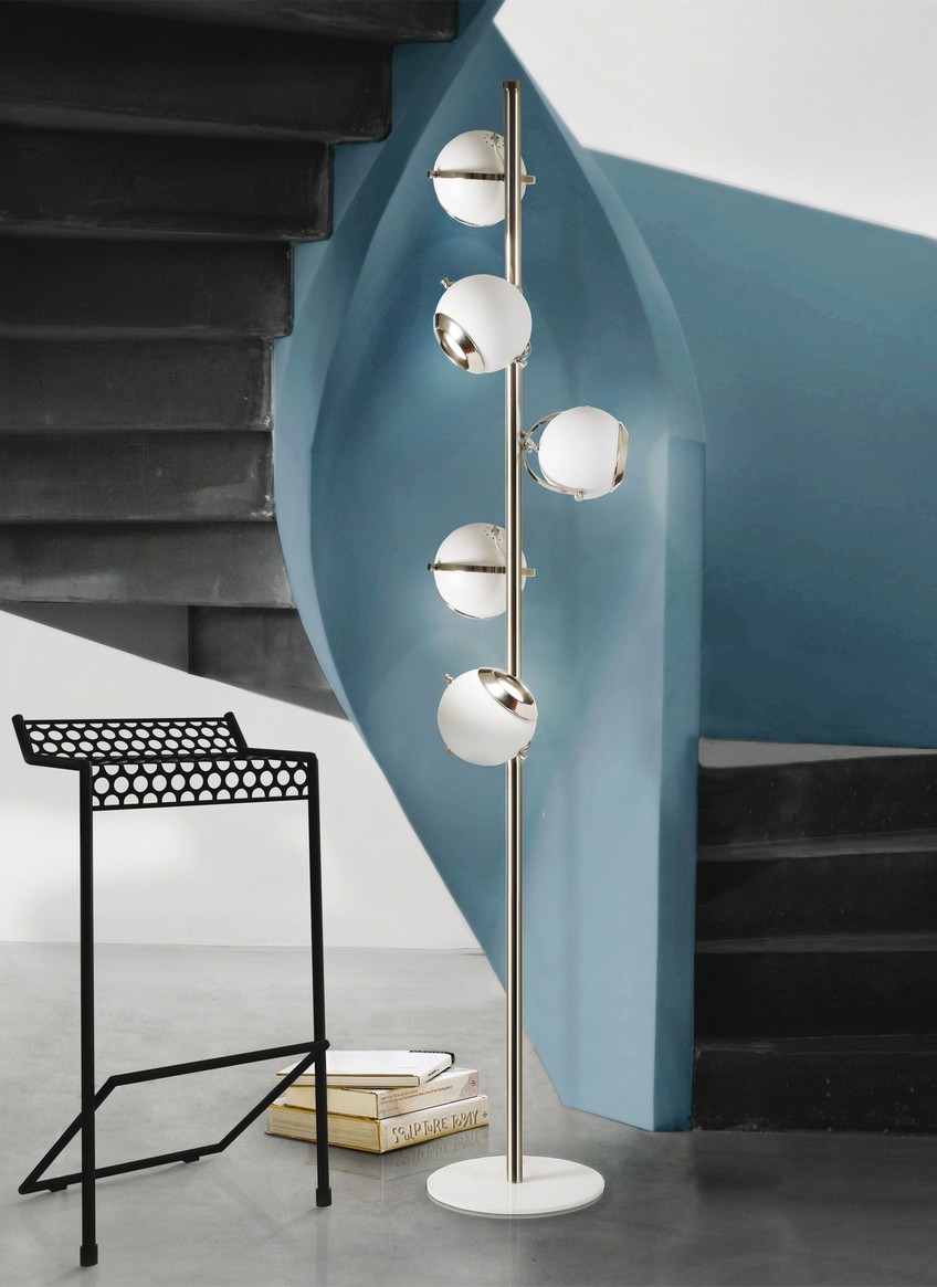 Outstanding floor lamps to glamorize your Home!